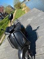 Vespa sprint, Fietsen en Brommers, Scooters | Vespa, Ophalen of Verzenden, Zo goed als nieuw, Benzine, Maximaal 25 km/u