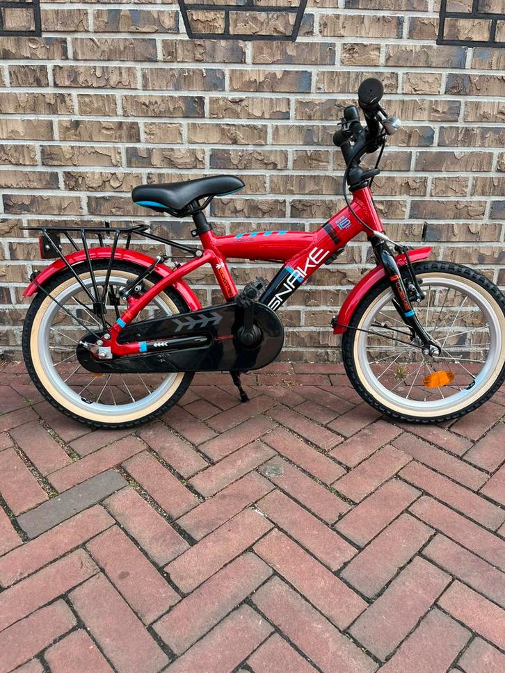 Batavus Snake 16 inch jongensfiets rood, Fietsen en Brommers, Fietsen | Kinderfietsjes, Zo goed als nieuw, 16 tot 20 inch, Ophalen