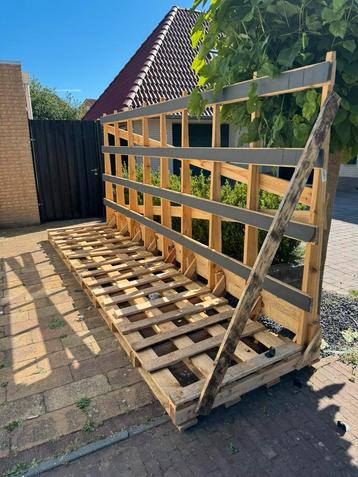 Pallet voor schuifpui beschikbaar voor biedingen