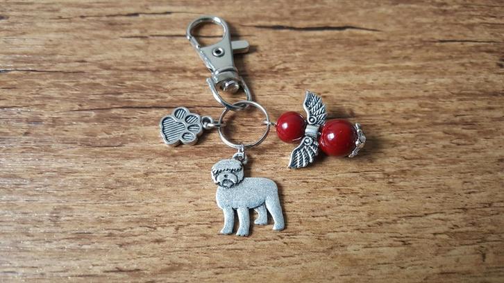 Sleutelhanger Oud engelse herdershond met beschermengeltje, Dieren en Toebehoren, Honden-accessoires, Nieuw, Verzenden