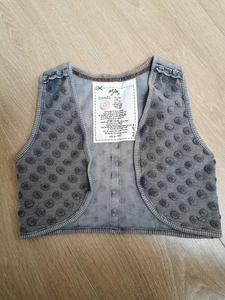 Shoeby Jilly gilet vestje grijs maat 92/98, Ophalen of Verzenden, Zo goed als nieuw, Meisje, Trui of Vest