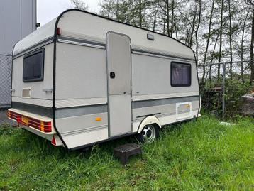 Nette Hobby 440 caravan beschikbaar voor biedingen