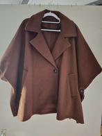 Nieuwe poncho vest jasje 1 maat, Kleding | Dames, Ophalen of Verzenden, Nieuw, Maat 38/40 (M), Bruin