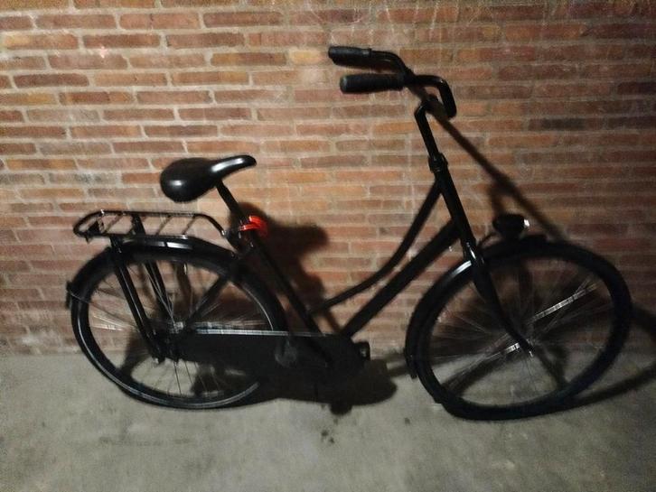 Zeeg mooie Z.g.a.n Omafiets met slot!, Fietsen en Brommers, Fietsen | Dames | Omafietsen, Zo goed als nieuw, 56 cm of meer, Ophalen