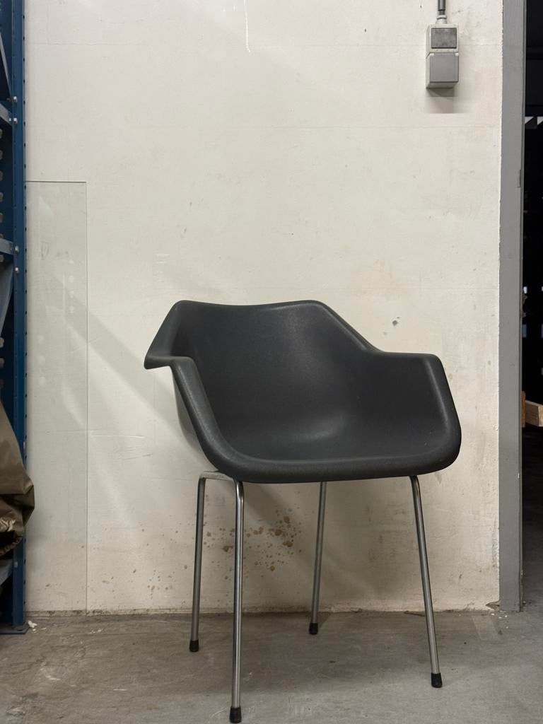 Robin Day - Polyprop Armchair, Hille, Ophalen, Kunststof, Gebruikt, Overige kleuren