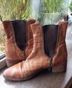 Mooie Italiaanse korte leren laarsjes 40 41, Kleding | Dames, Schoenen, Ophalen of Verzenden, Zo goed als nieuw, Zwart