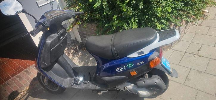 Puch Zip 25 km Orgineel snorscooter Heel weinig KM!!!!, Fietsen en Brommers, Brommers | Tomos, Zo goed als nieuw, Overige modellen