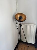 Industriele staande lamp zwart/goud, Huis en Inrichting, Lampen | Vloerlampen, Ophalen, Zo goed als nieuw, 150 tot 200 cm