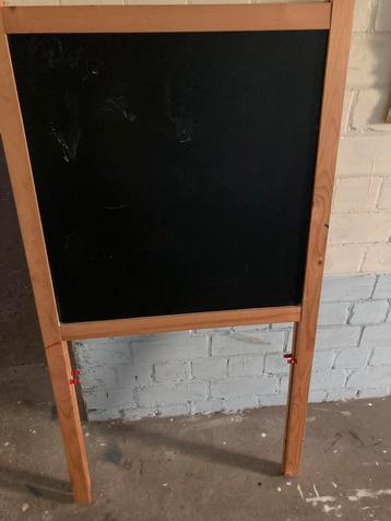 Krijtbord whiteboard beschikbaar voor biedingen