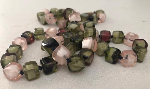 Handgeknoopte kubus glaskralen ketting, Sieraden, Tassen en Uiterlijk, Antieke sieraden, Ketting, Overige materialen, Verzenden