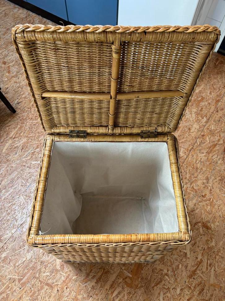 Rotan opbergmand/wasmand, Huis en Inrichting, Woonaccessoires | Kisten, Gebruikt, 50 tot 75 cm, Minder dan 50 cm, 50 tot 100 cm