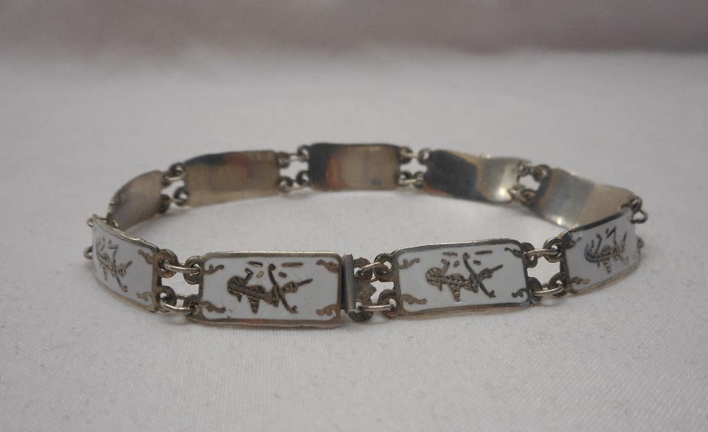 Zilveren antieke armband met wit emaillen nr.209, Sieraden, Tassen en Uiterlijk, Antieke sieraden, Verzenden, Zilver, Armband