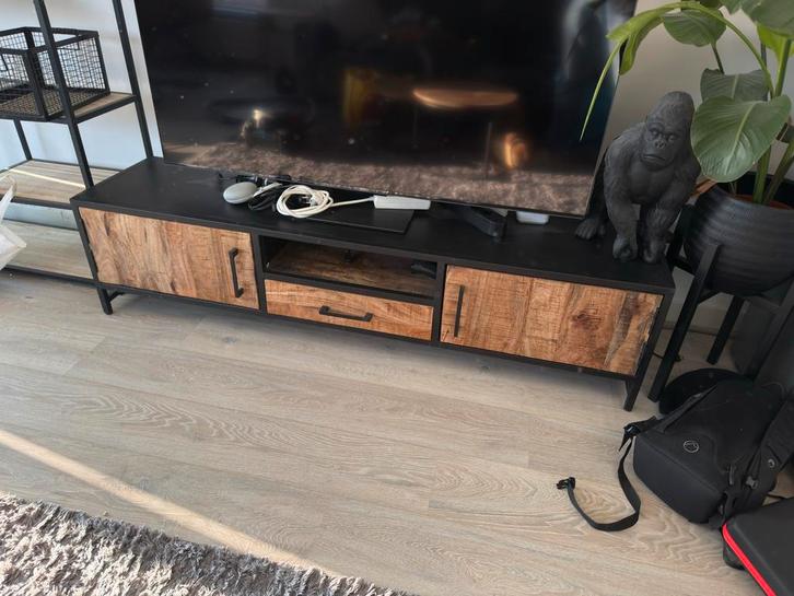 Mangohout tv meubel, Huis en Inrichting, Kasten | Televisiemeubels, Gebruikt, Minder dan 100 cm, 150 tot 200 cm, 25 tot 50 cm