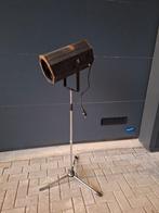 Oude spot vintage , old skool, theater          bijna gratis, Huis en Inrichting, Lampen | Spots, Ophalen, Gebruikt, Metaal of Aluminium