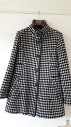Coat wol Milo zwrt/wit mt 38, Maat 38/40 (M), Zwart, Ophalen of Verzenden, Zo goed als nieuw