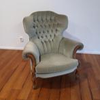 Luie stoel fauteuil Engeland fraaie bekleding en houtwerk, Ophalen