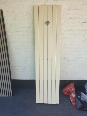 Vasco Design radiator beschikbaar voor biedingen
