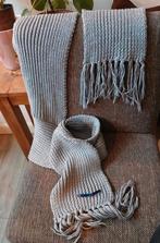 Capuchon sjaal grijs - grijze gebreide das muts - winter, Kleding | Dames, Mutsen, Sjaals en Handschoenen, Ophalen of Verzenden