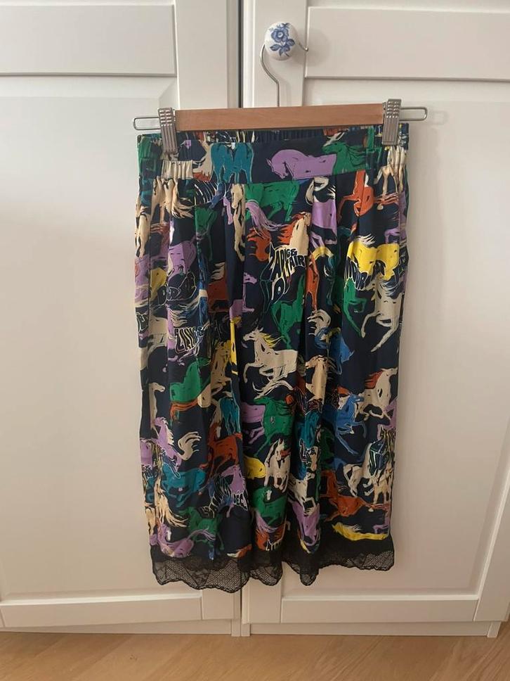 Zadig & Voltaire  zijde rok maat 34 nieuw, Kleding | Dames, Rokken, Zo goed als nieuw, Maat 34 (XS) of kleiner, Blauw, Onder de knie