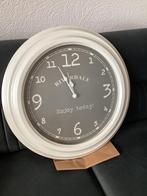 Riverdale wandklok enjoy today!, Huis en Inrichting, Ophalen, Zo goed als nieuw, Wandklok