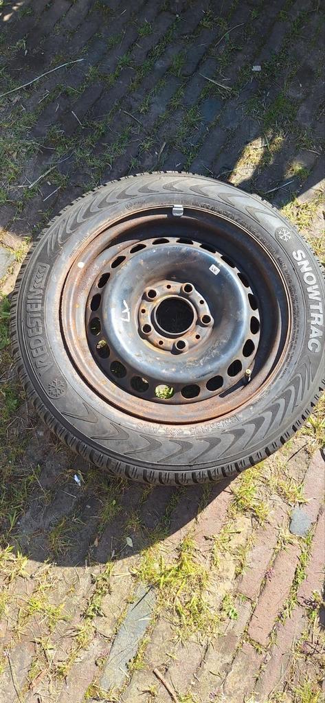 Mix set banden 185/65/R15, Auto-onderdelen, Banden en Velgen, Banden en Velgen, Zomerbanden, 15 inch, 185 mm, Personenwagen, Gebruikt