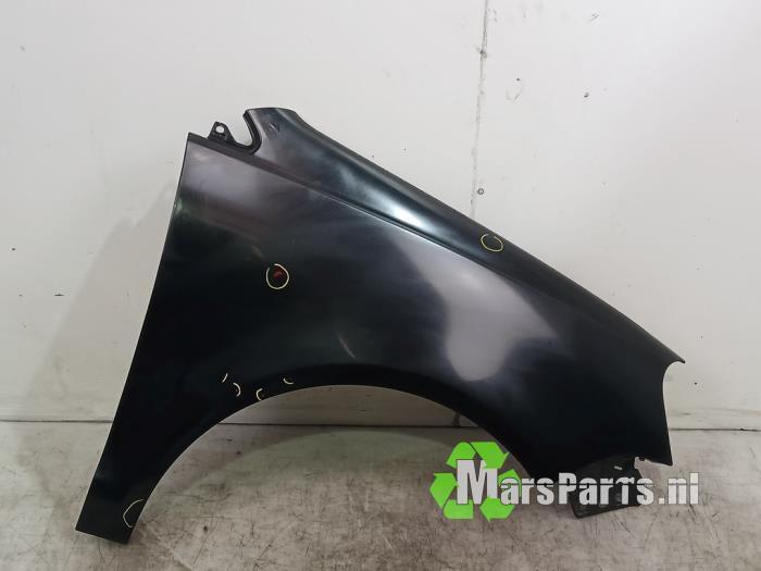 Scherm rechts-voor van een Volkswagen Polo, Auto-onderdelen, Carrosserie en Plaatwerk, Volkswagen, Gebruikt, 3 maanden garantie