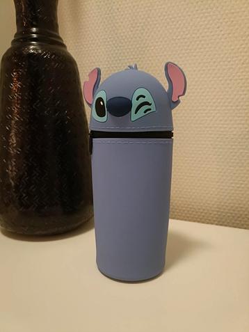 Stitch etui beschikbaar voor biedingen
