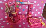 Barbie Kapsalon Sindy, Kinderen en Baby's, Speelgoed | Poppen, Ophalen of Verzenden, Gebruikt, Barbie