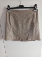 36 mooi gevoerd rokje beige 2 steekzak rits 80%wol merk COS, Kleding | Dames, Rokken, COS, Beige, Ophalen of Verzenden, Zo goed als nieuw