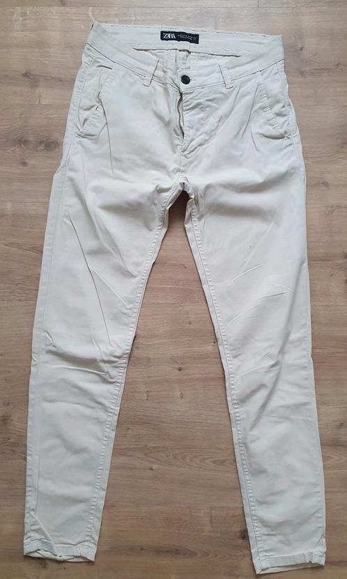 Zara chino broek 30, Kleding | Heren, Broeken en Pantalons, Zo goed als nieuw, Maat 46 (S) of kleiner, Beige, Ophalen of Verzenden