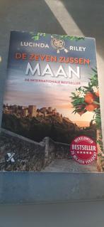 Maan - De Zeven Zussen (Lucinda Riley) ZGAN, Boeken, Ophalen of Verzenden, Zo goed als nieuw, Lucinda Riley, Nederland