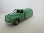 Dinky Toys Petrol Tanker "Petrol" nr. 30p, Ophalen of Verzenden, Gebruikt, Bus of Vrachtwagen