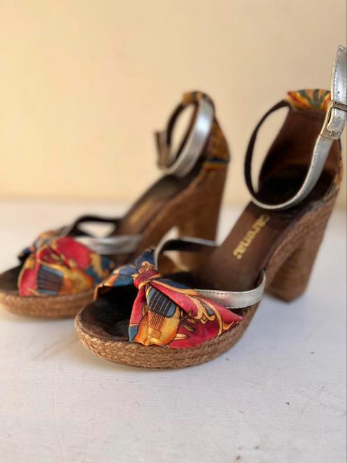 Hoge hakken van Macarena - maat 38, Kleding | Dames, Schoenen, Gedragen, Schoenen met hoge hakken, Overige kleuren, Ophalen of Verzenden