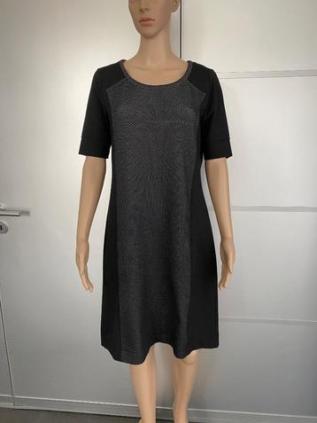 E681 Expresso: maat M=38/40 jurk jurkje zwart beschikbaar voor biedingen