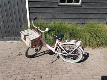 Meisjesfiets 24 inch beschikbaar voor biedingen