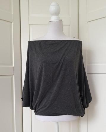 Feppa grijze korte wijde off the shoulder top, maat L beschikbaar voor biedingen