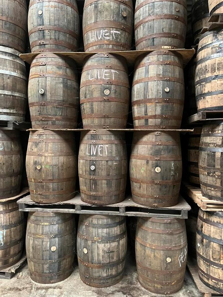 Winteraanbieding 200 ltr whisky vaten 20 st €1200,-, Tuin en Terras, Regentonnen, Zo goed als nieuw, Hout, 150 liter of meer, Ophalen of Verzenden