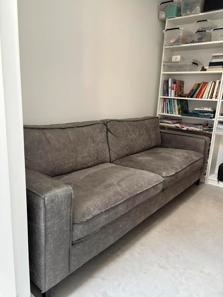 Mooie nette 2,5 zits bank!, Huis en Inrichting, Banken | Complete zithoeken, Zo goed als nieuw, Ophalen