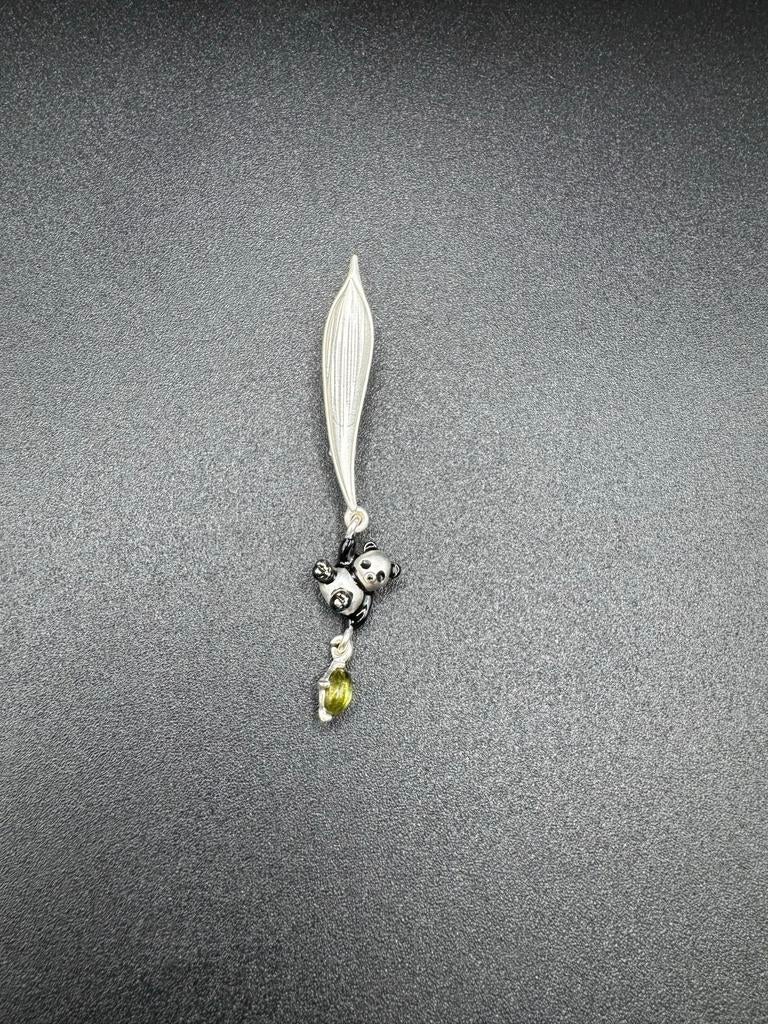 Panda Broche met Groene Steen, Overige materialen, 4 tot 7 cm, Gebruikt, Ophalen of Verzenden