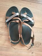 Sandalen OluKai Upena Maat 41, Ophalen of Verzenden, Zo goed als nieuw, Sandalen of Muiltjes
