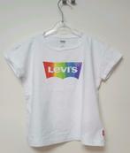 Wit met gekleurde tekst LEVI'S  t-shirt, maat 116, Meisje, Ophalen of Verzenden, Zo goed als nieuw, Shirt of Longsleeve