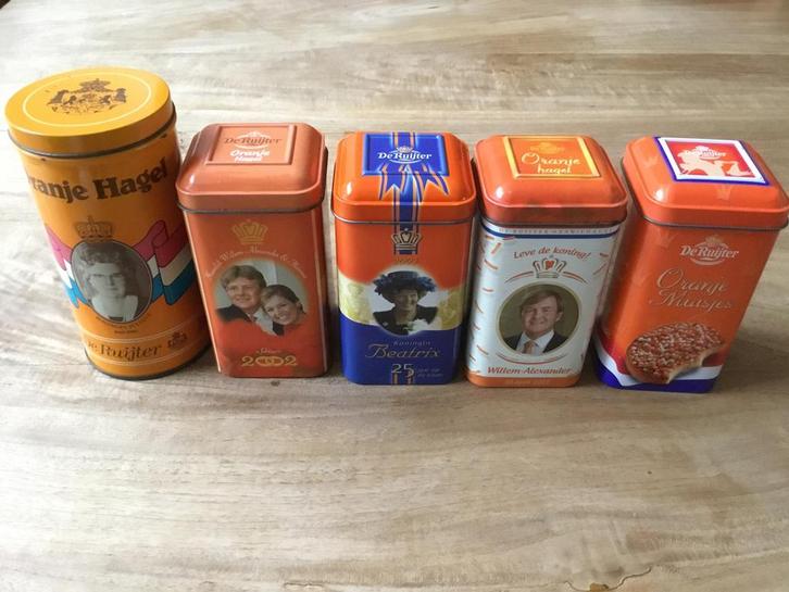 5 Koninklijke blikjes., Verzamelen, Koninklijk Huis en Royalty, Gebruikt, Overige typen, Nederland, Ophalen of Verzenden