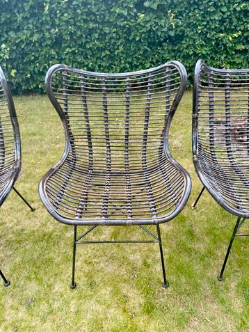 8 stuks rotan Egg chair lounge of eettafel stoelen beschikbaar voor biedingen