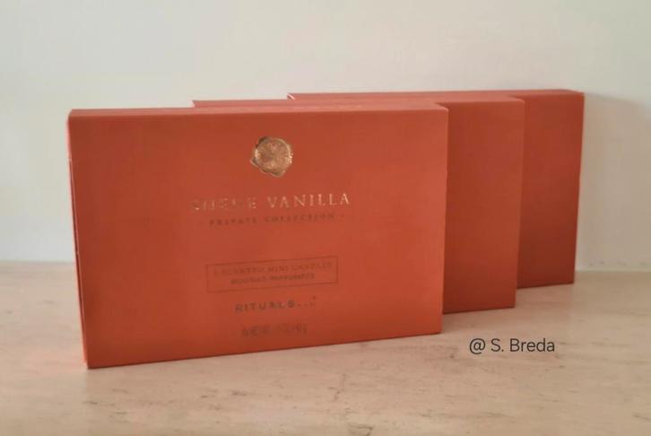 Rituals | Suède Vanilla | mini geurkaarsen Maxi theelichten, Huis en Inrichting, Woonaccessoires | Kandelaars en Kaarsen, Nieuw