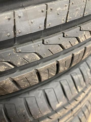 “155 65 14 Hankook. Demo. Puntjes zitten er nog op” beschikbaar voor biedingen