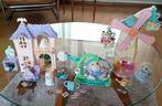 Sylvanian families huisjes en 5 Sylvanians met accessoires, Ophalen of Verzenden, Zo goed als nieuw