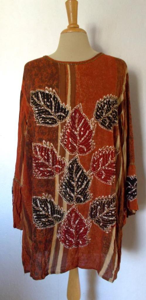 Mooie kraaltjes bewerkte blaadjes/batik print tuniek! L, Kleding | Dames, Blouses en Tunieken, Zo goed als nieuw, Maat 46/48 (XL) of groter