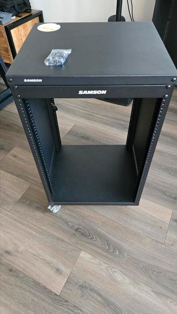 Samson 16u server/ audio rack met wielen beschikbaar voor biedingen