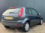 Ford Fiësta 1.3 8V 3DR 2006 Grijs 192.217KM, Auto's, Stof, 40 €/maand, 4 cilinders, 4 stoelen
