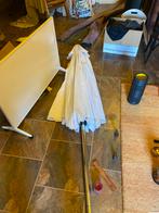 Witte Parasol met hoes, Ophalen, Gebruikt, 2 tot 3 meter, Stokparasol